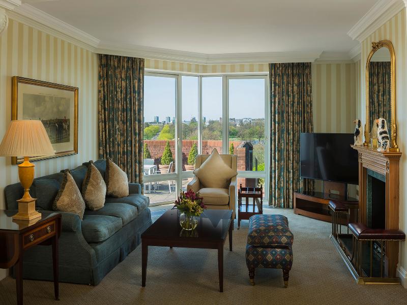 Cheval Thorney Court image