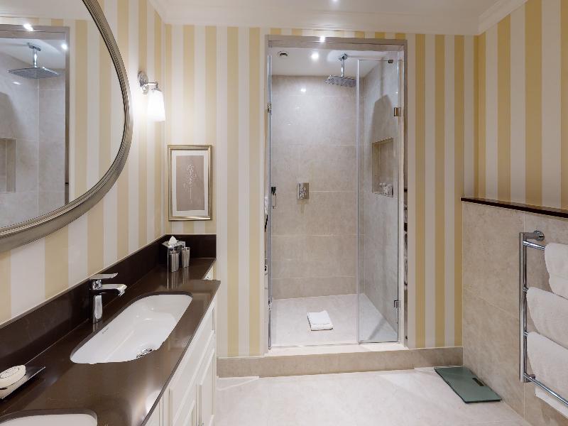 Cheval Thorney Court image