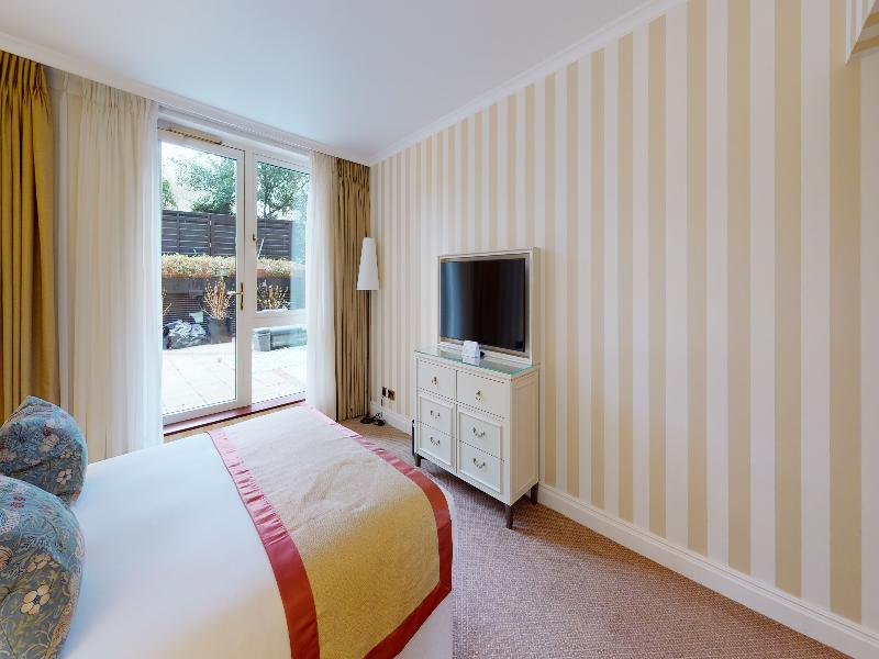 Cheval Thorney Court image