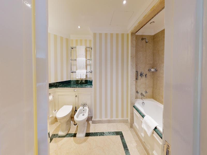 Cheval Thorney Court image