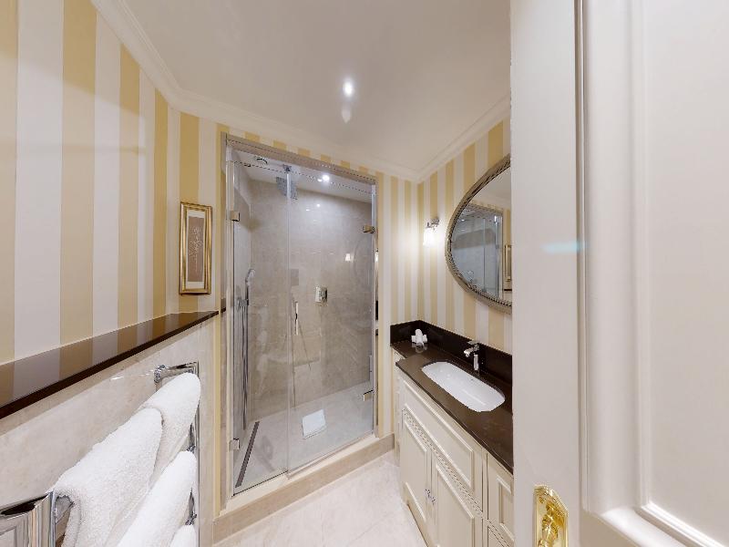 Cheval Thorney Court image