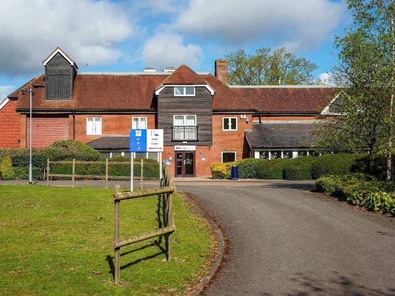 ibis budget Stansted Bishops Stortford — photo 2