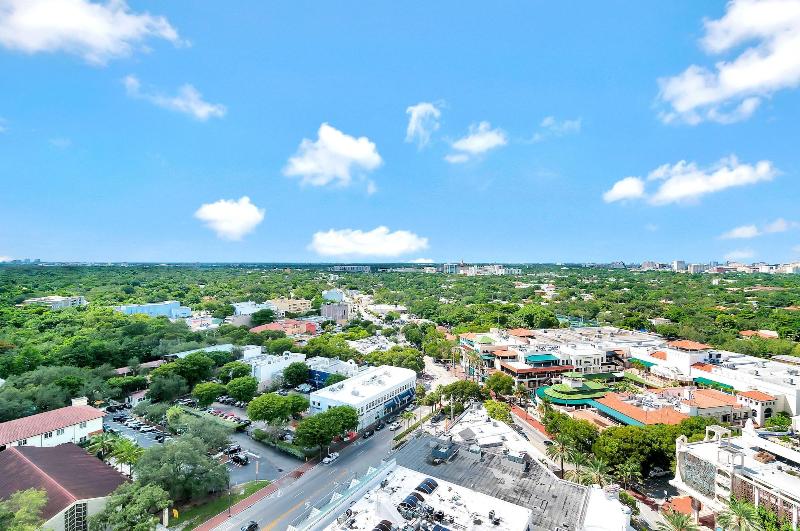 Private Residences at Hotel Arya by SoFLA