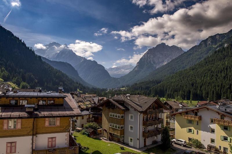 Albergo Alla Rosa image