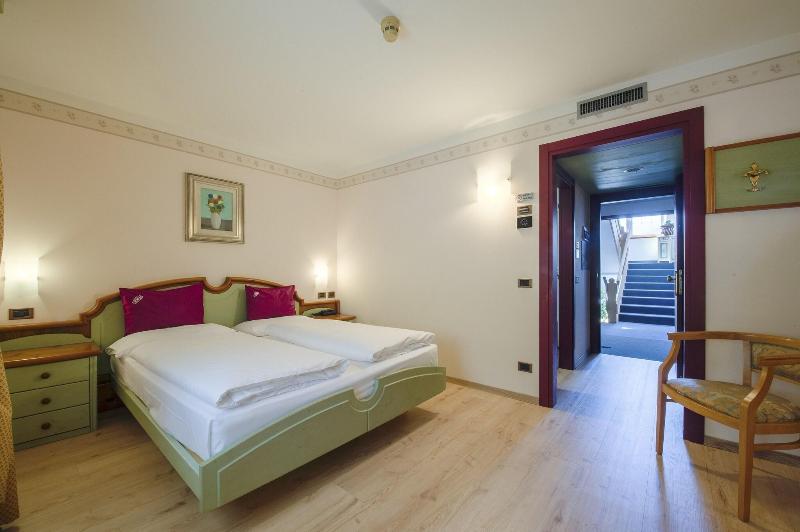 Albergo Alla Rosa image