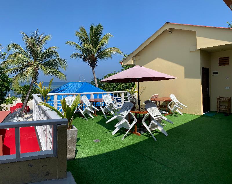 Paradise Retreat — restaurant