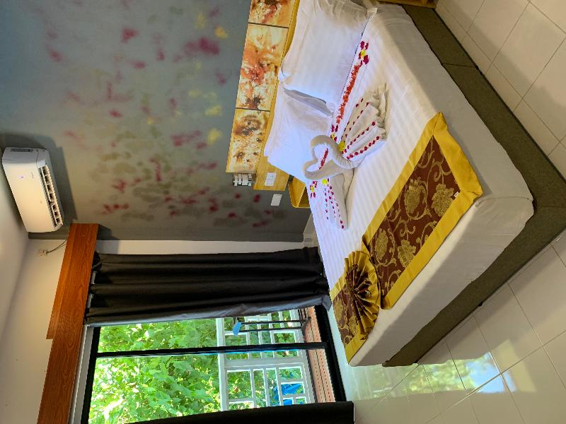 Paradise Retreat image