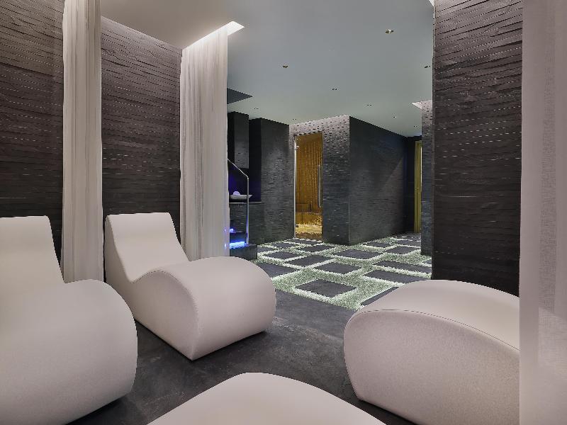 Hilton Dubai Palm Jumeirah image