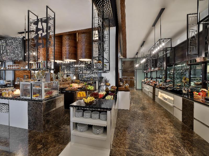 Hilton Dubai Palm Jumeirah image