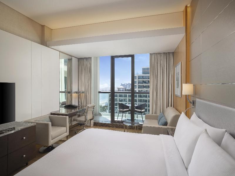 Hilton Dubai Palm Jumeirah image