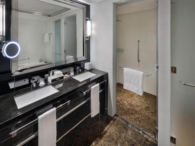 Hilton Dubai Palm Jumeirah image