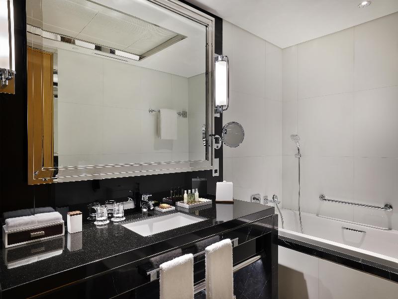 Hilton Dubai Palm Jumeirah image
