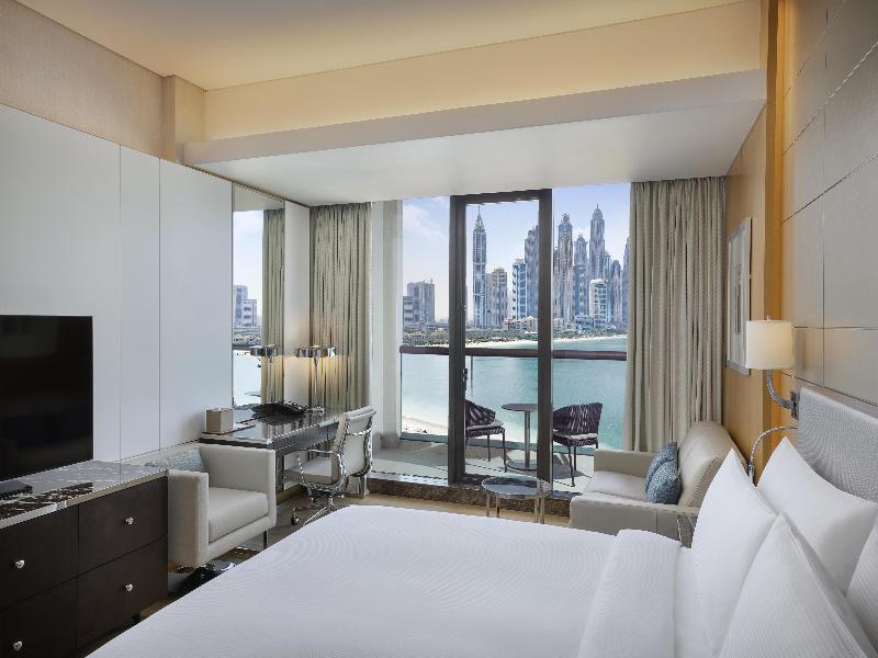 Hilton Dubai Palm Jumeirah image