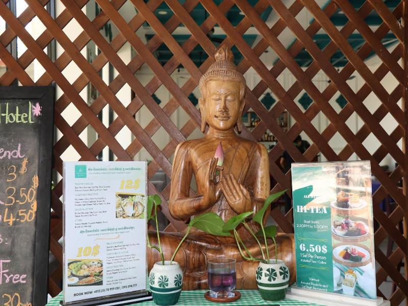 Landing Gold by Amatak image
