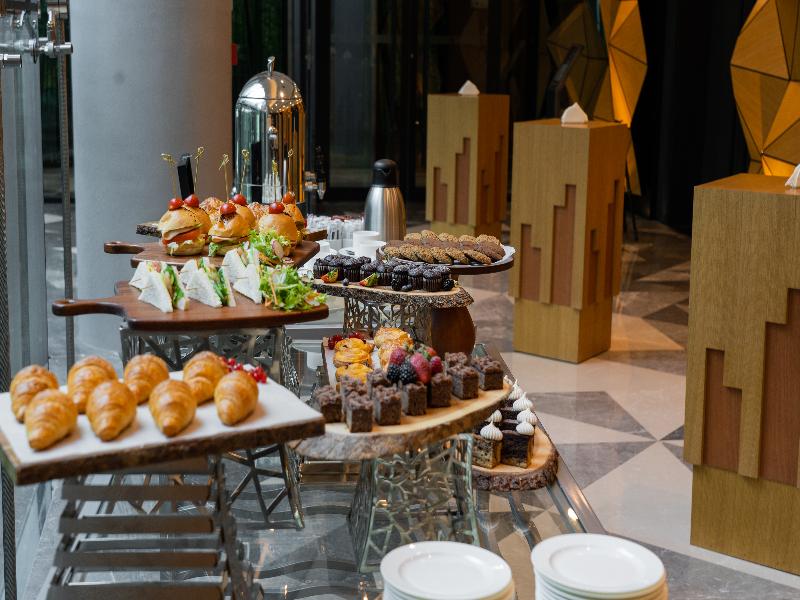 Al Khoory Sky Garden Hotel image