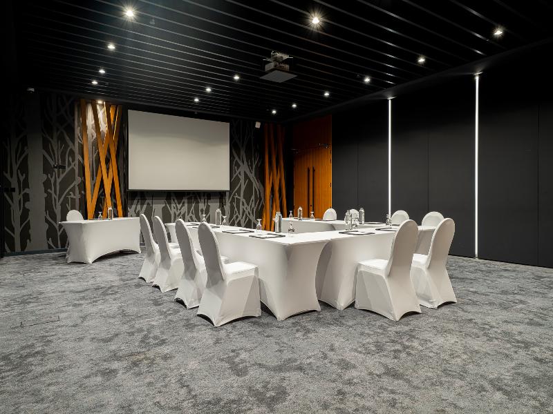 Al Khoory Sky Garden Hotel image