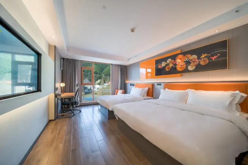 Microtel by Wyndham Huangshan Tangkou image
