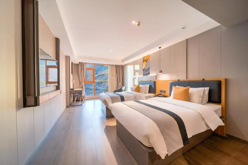 Microtel by Wyndham Huangshan Tangkou image