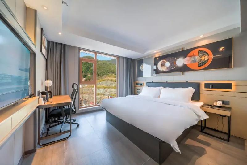 Microtel by Wyndham Huangshan Tangkou image