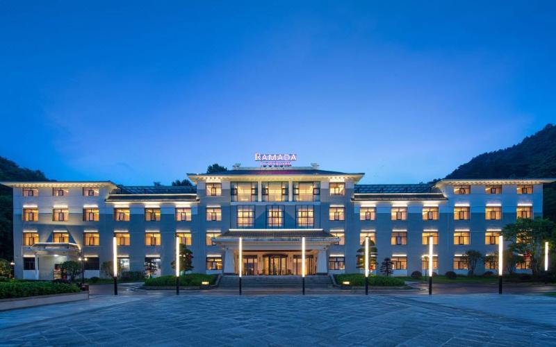 Ramada by Wyndham Xianning Xishan Mountain image