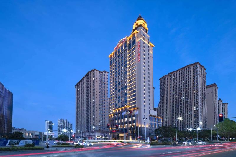 Ramada Plaza By Wyndham Dongguan Songshan Lake — general view