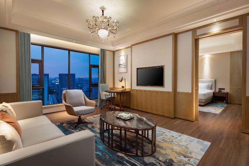 Ramada Plaza By Wyndham Dongguan Songshan Lake image