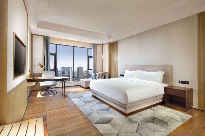 Ramada Plaza By Wyndham Dongguan Songshan Lake image