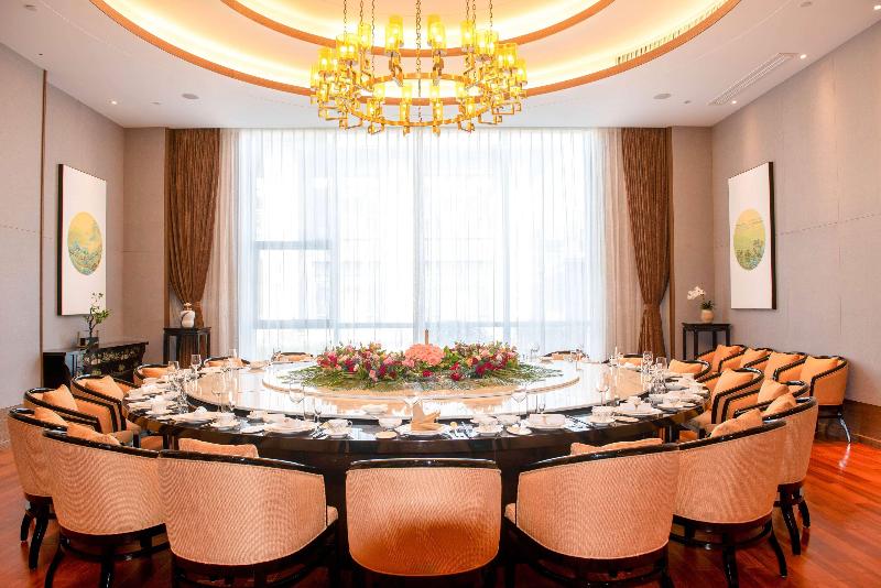 Wyndham Grand Plaza Royale Zhaotong image