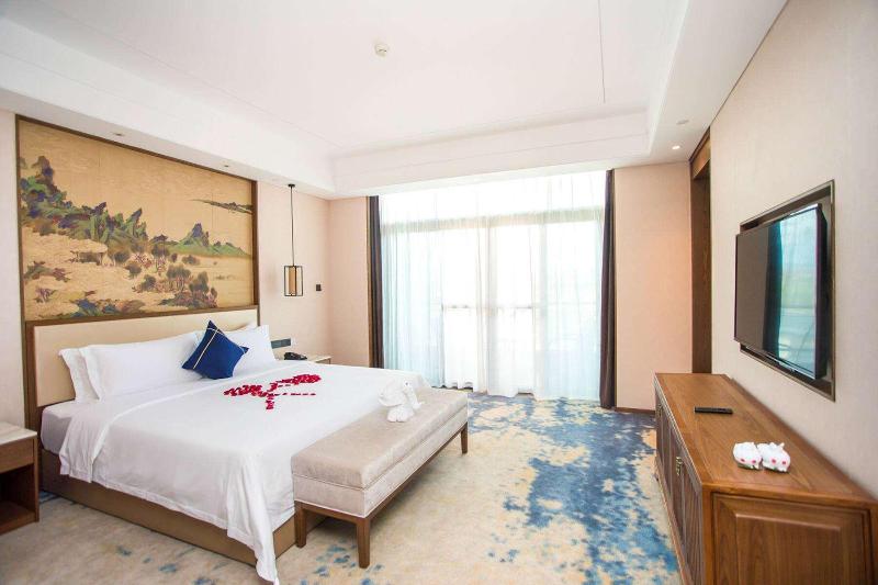 Wyndham Grand Plaza Royale Zhaotong image