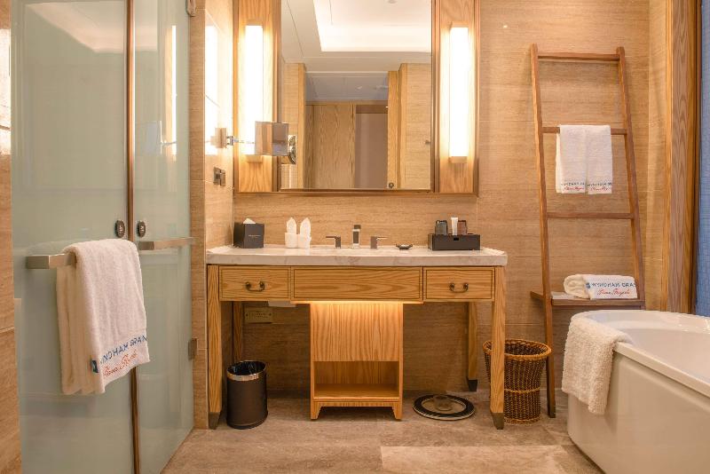 Wyndham Grand Plaza Royale Zhaotong image