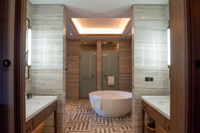 Wyndham Grand Plaza Royale Zhaotong image