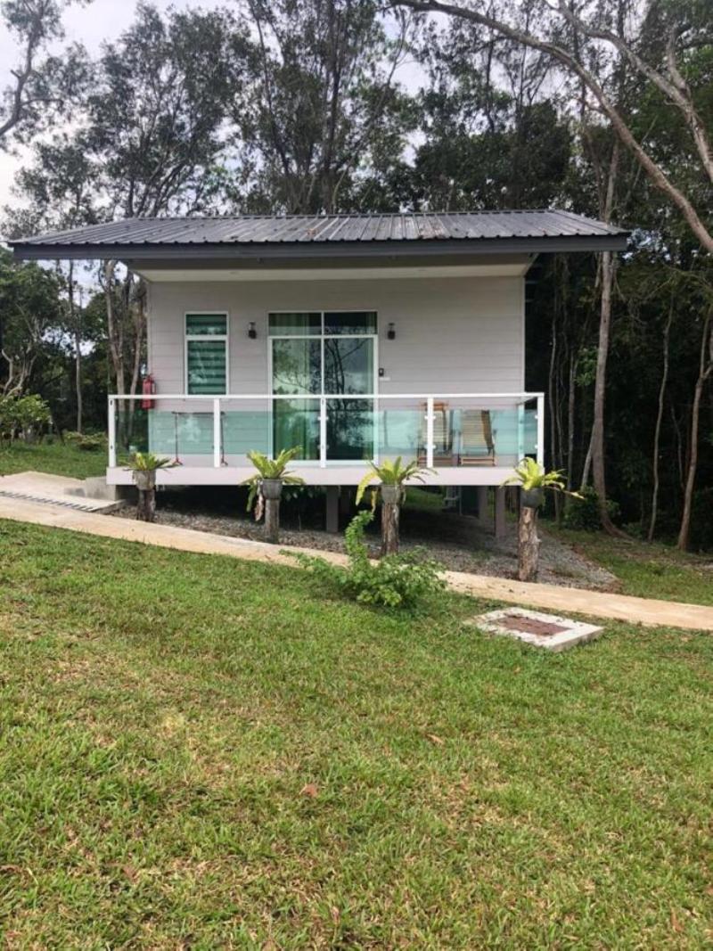 D View Holiday Home by ZUZU