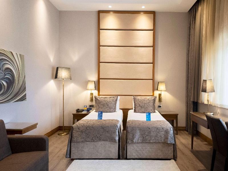 Days Hotel by Wyndham Istanbul Maltepe image