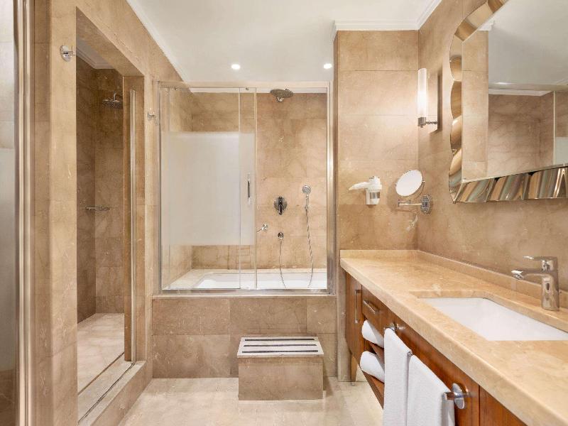 Days Hotel by Wyndham Istanbul Maltepe image