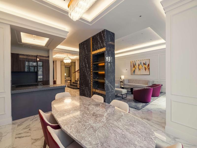 Mansard Riyadh a Radisson Collection Hotel image