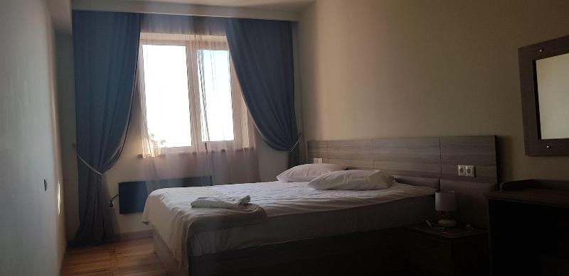 Cross Apartments and Tours image