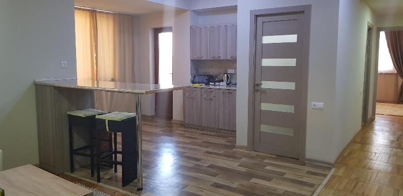 Cross Apartments and Tours image