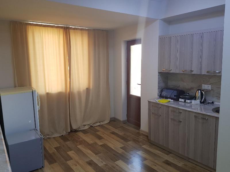 Cross Apartments and Tours image