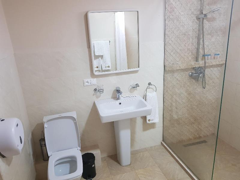 Cross Apartments and Tours image