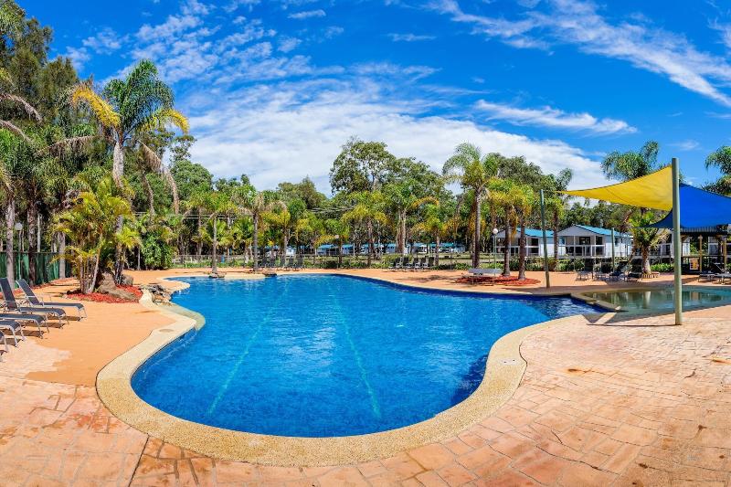 BIG4 Racecourse Beach Tourist Park image