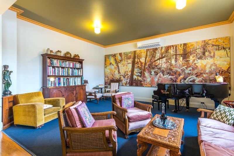Northern Arts Hotel image