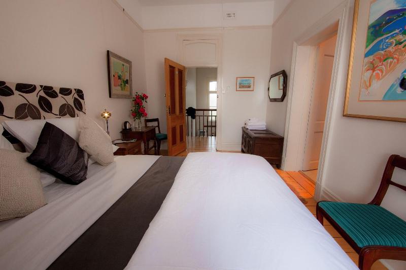 Northern Arts Hotel image
