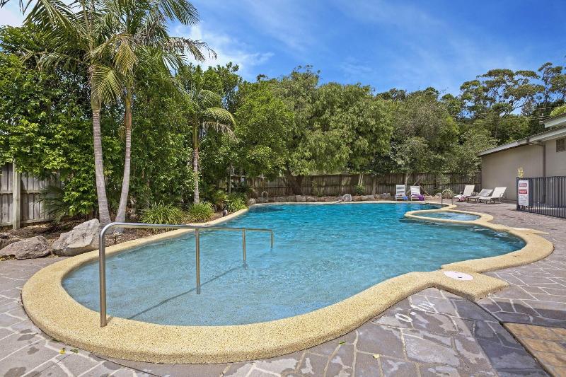 Seven Mile Beach Holiday Park image