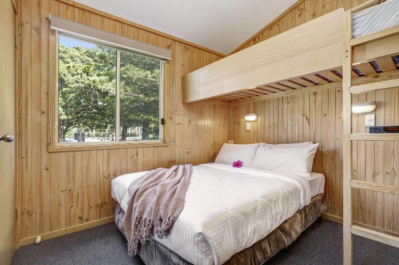 Seven Mile Beach Holiday Park image