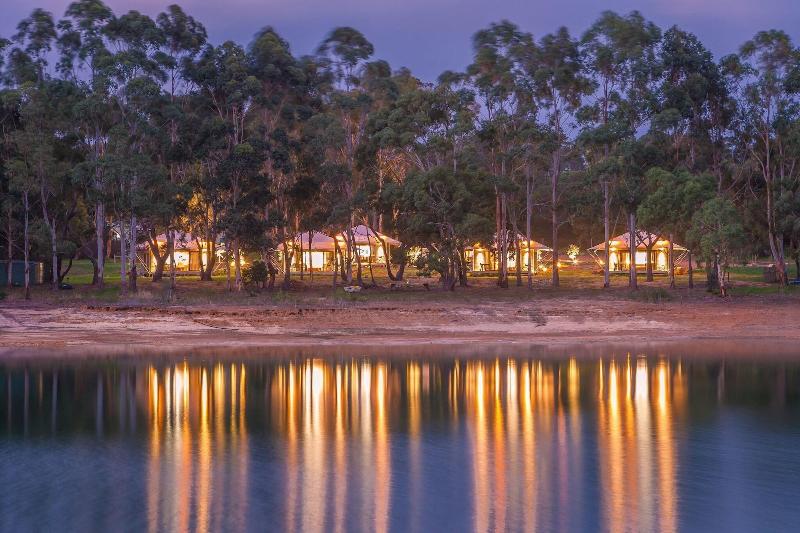 Olio Bello Lakeside Glamping image