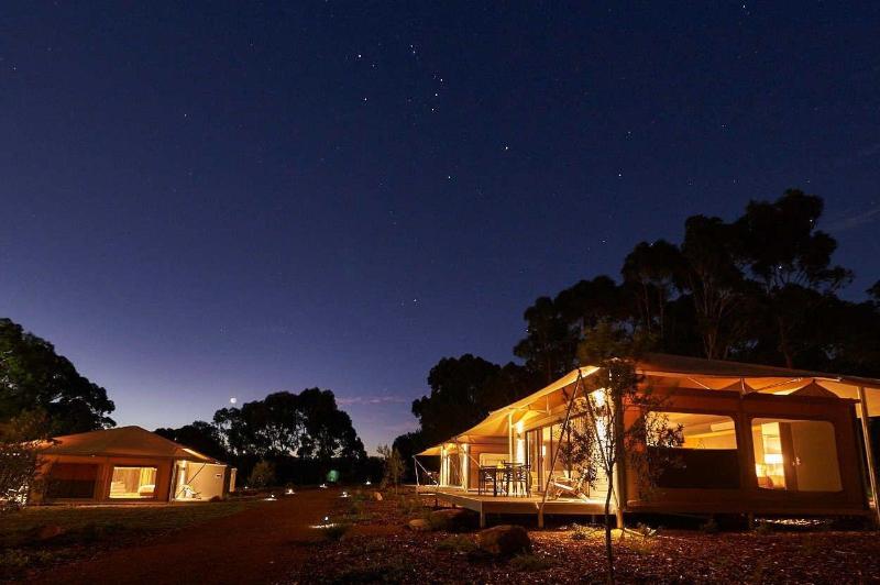 Olio Bello Lakeside Glamping image