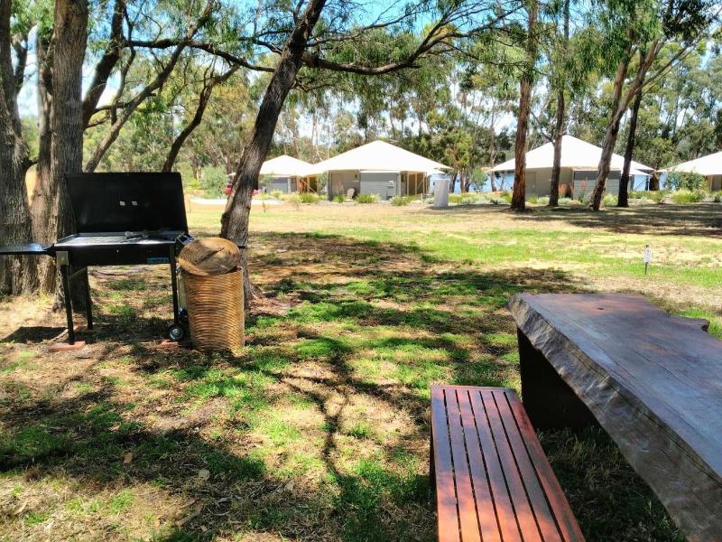 Olio Bello Lakeside Glamping image