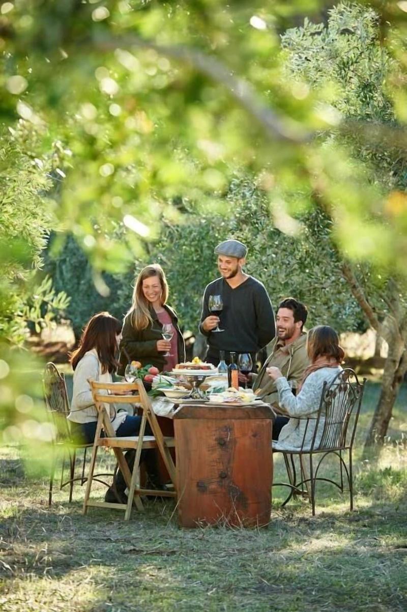 Olio Bello Lakeside Glamping image