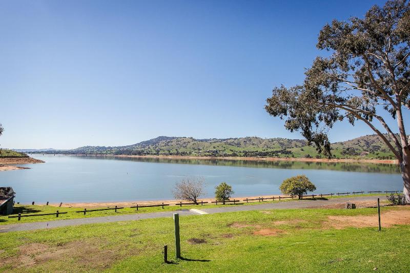 Discovery Parks - Lake Hume, New South Wales image