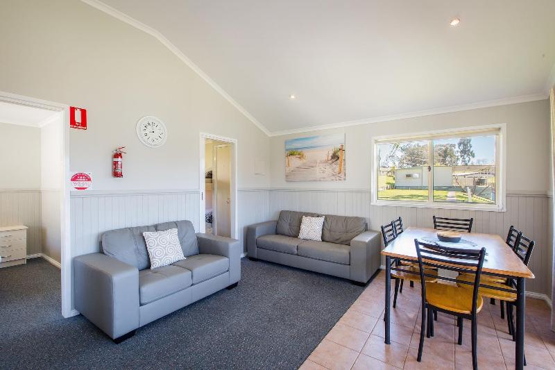 Discovery Parks - Lake Hume, New South Wales image